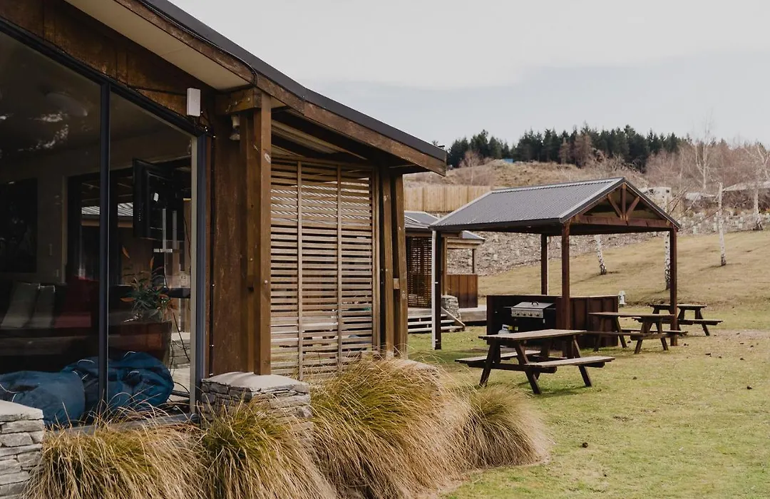 Lakes Edge Lodge-1